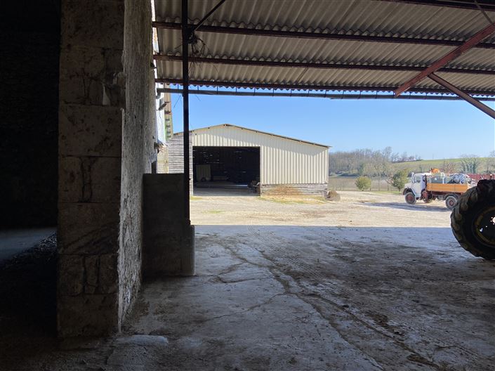 Image No.28-7 Bed House for sale