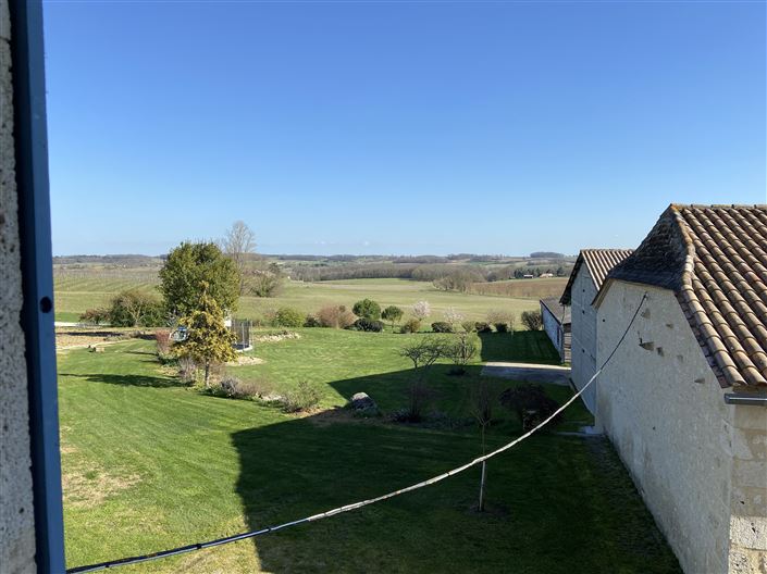 Image No.38-7 Bed House for sale