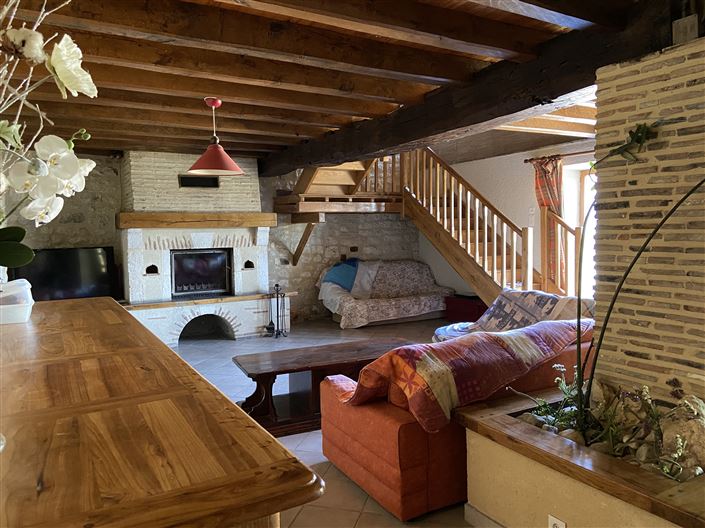 Image No.6-7 Bed House for sale