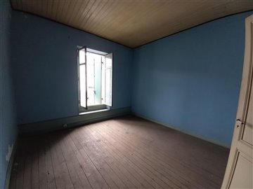 13815664910