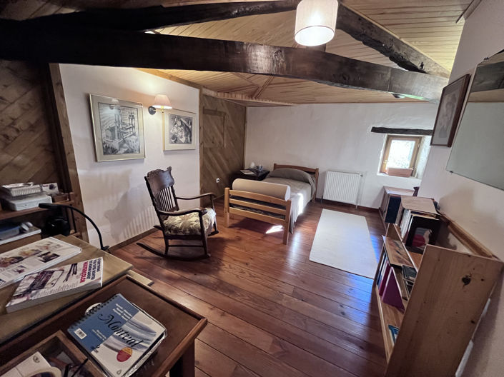 Image No.10-4 Bed House for sale