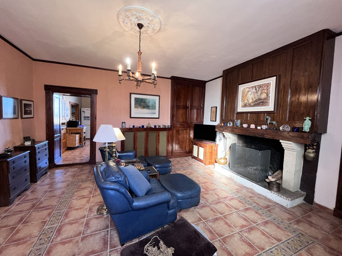 Image No.19-4 Bed House for sale