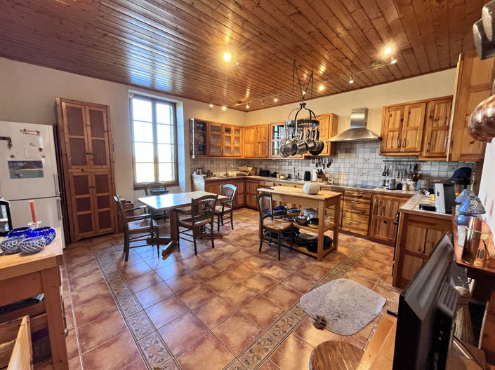 Image No.20-4 Bed House for sale