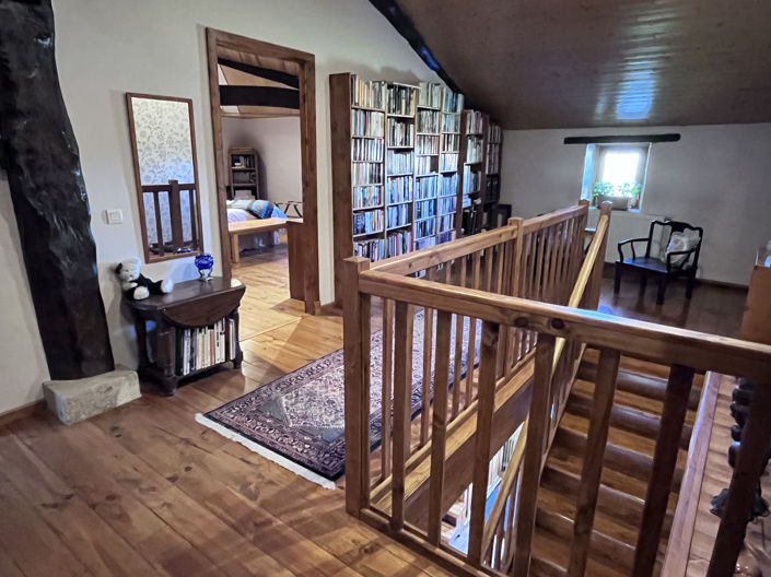 Image No.7-4 Bed House for sale