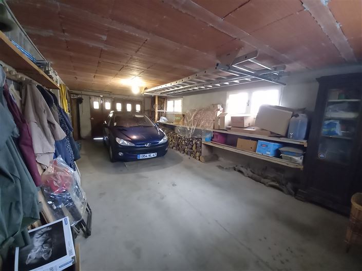 Image No.11-3 Bed House for sale