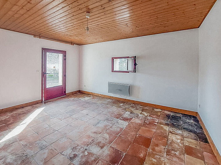 Image No.11-2 Bed House for sale