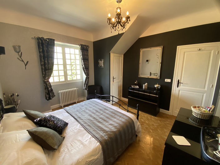 Image No.5-5 Bed House for sale