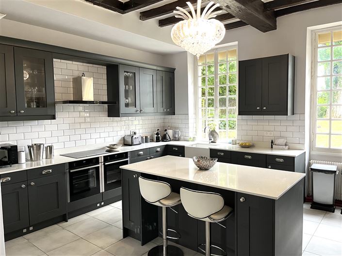 Image No.5-7 Bed House for sale