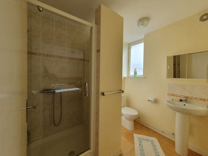 Image No.23-13 Bed House for sale