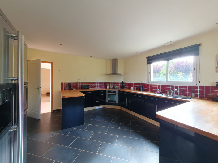 Image No.6-3 Bed House for sale