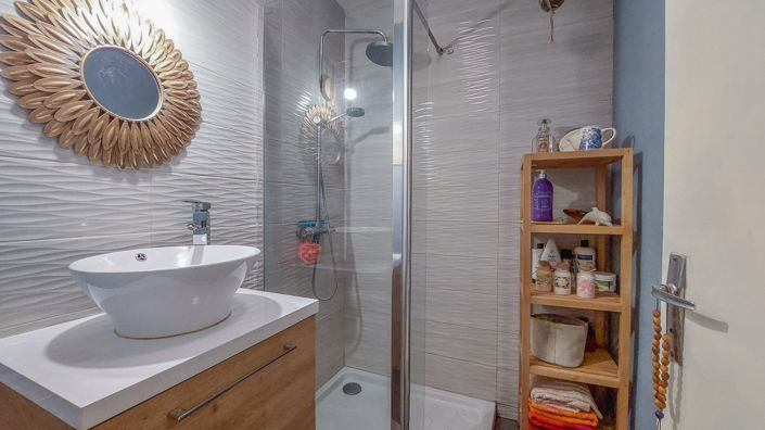 Image No.9-3 Bed House for sale