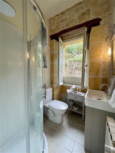 Image No.24-3 Bed House for sale