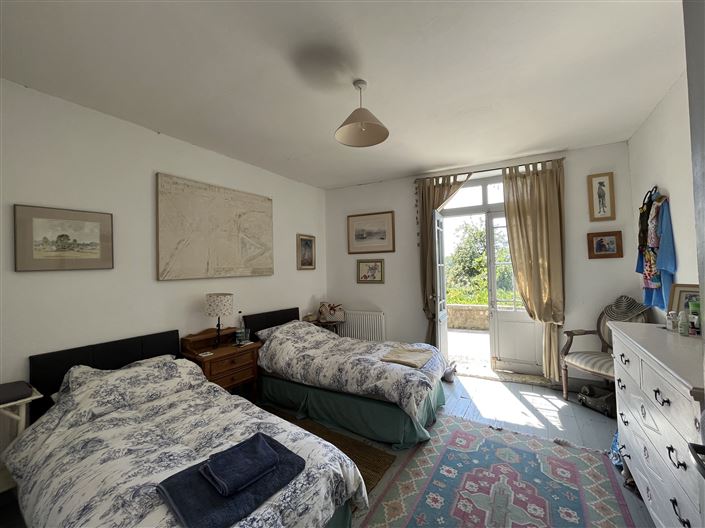 Image No.12-4 Bed House for sale