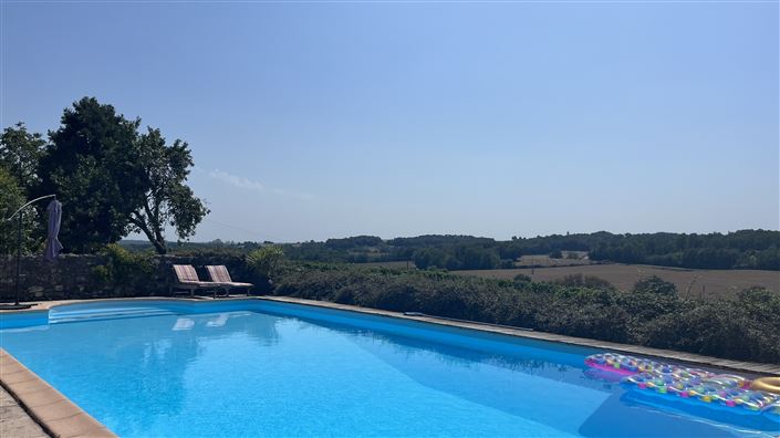 Image No.18-4 Bed House for sale