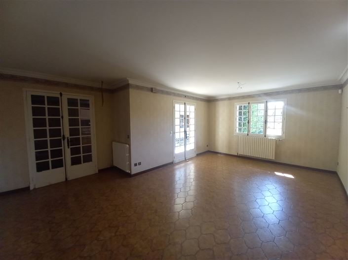 Image No.3-2 Bed House for sale