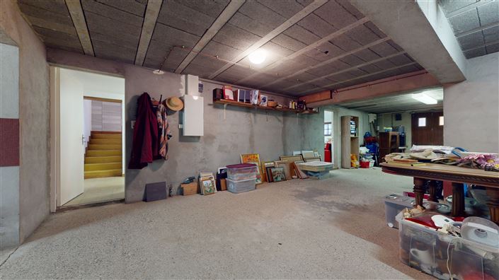 Image No.16-5 Bed House for sale