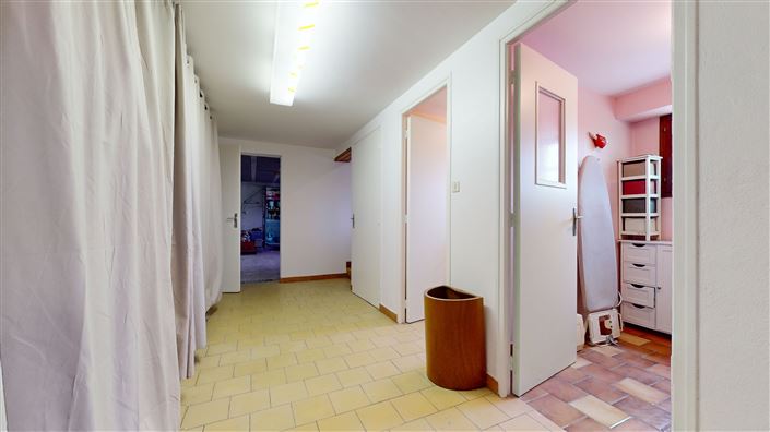 Image No.17-5 Bed House for sale