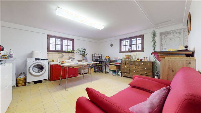 Image No.19-5 Bed House for sale