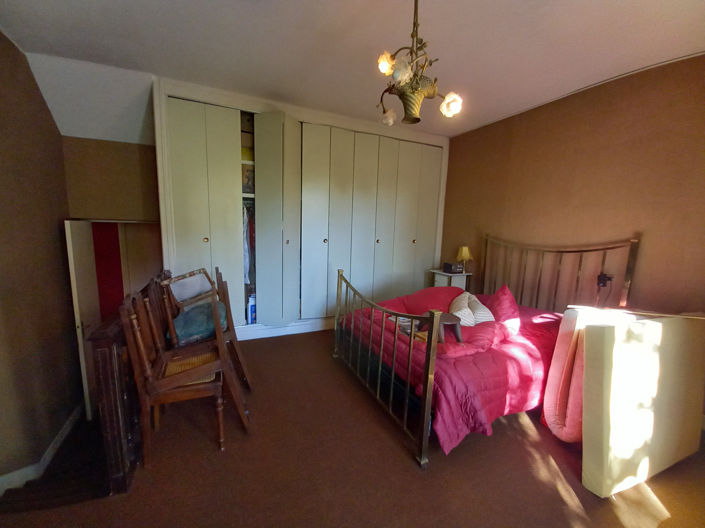 Image No.10-5 Bed House for sale