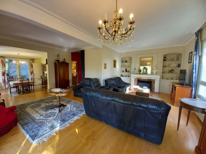 Image No.4-5 Bed House for sale