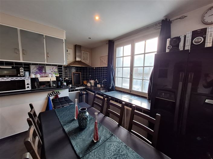 Image No.5-2 Bed House for sale