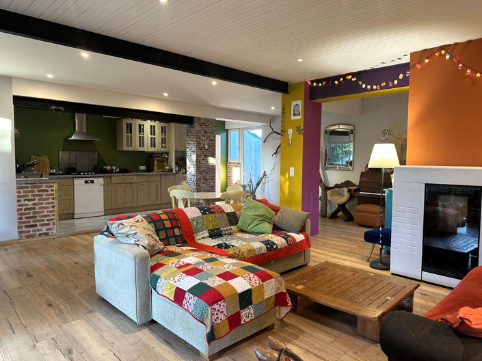 Image No.1-3 Bed House for sale