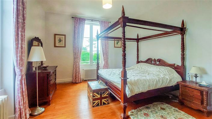 Image No.15-7 Bed House for sale