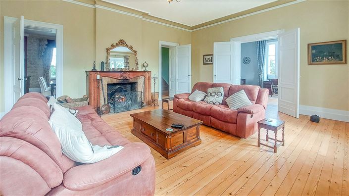 Image No.5-7 Bed House for sale