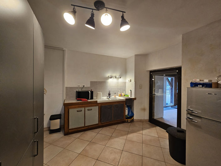 Image No.10-6 Bed House for sale