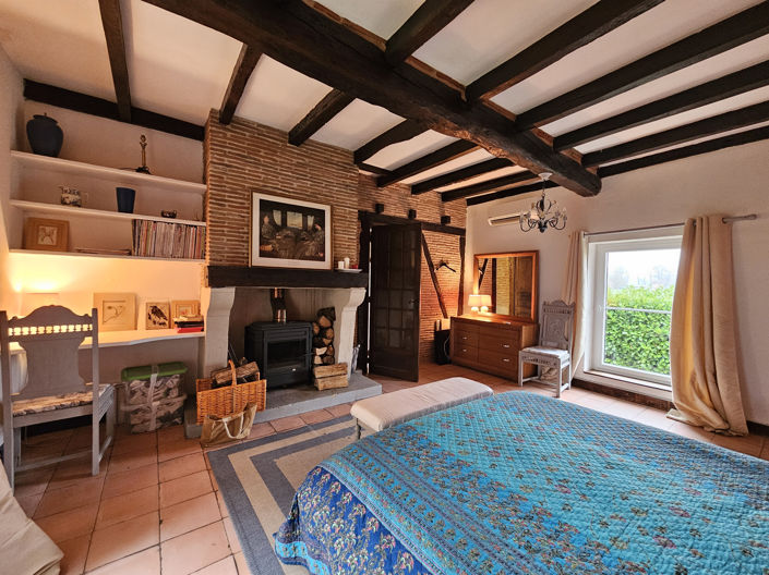 Image No.16-6 Bed House for sale