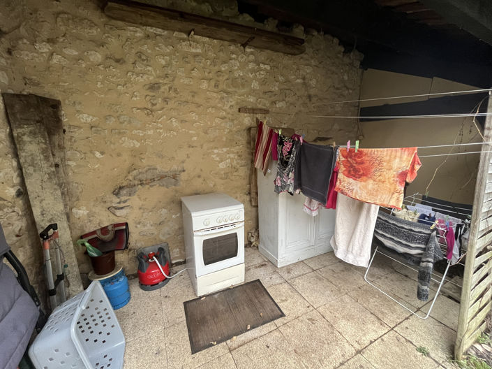 Image No.18-2 Bed House for sale