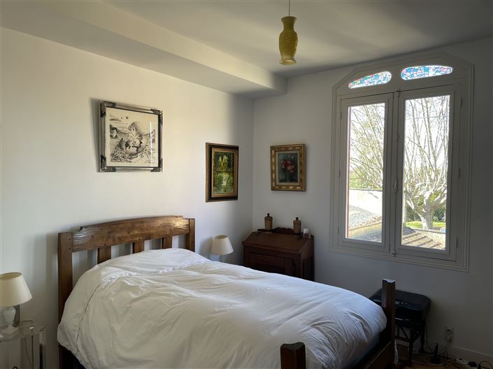 Image No.9-2 Bed House for sale