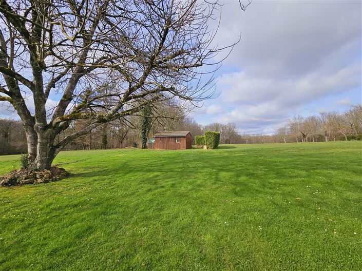 Image No.18-5 Bed House for sale