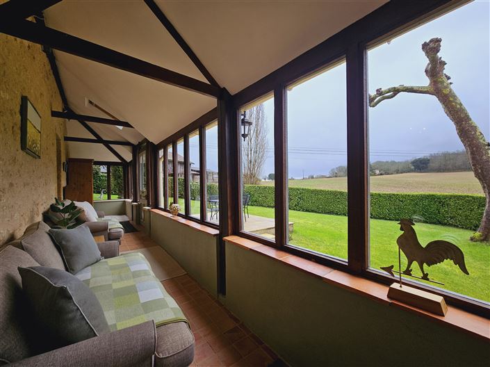 Image No.19-5 Bed House for sale