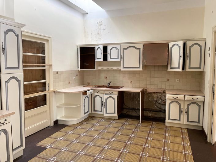 Image No.3-5 Bed House for sale