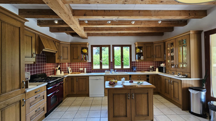 Image No.6-4 Bed House for sale