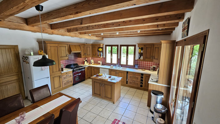 Image No.7-4 Bed House for sale