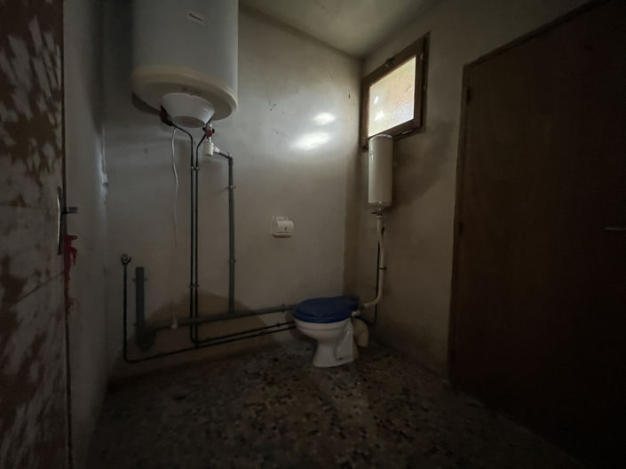 Image No.6-5 Bed House for sale