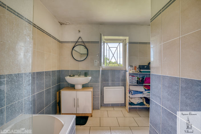 Image No.10-3 Bed House for sale