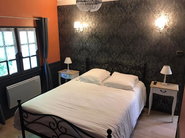 Image No.17-10 Bed House for sale