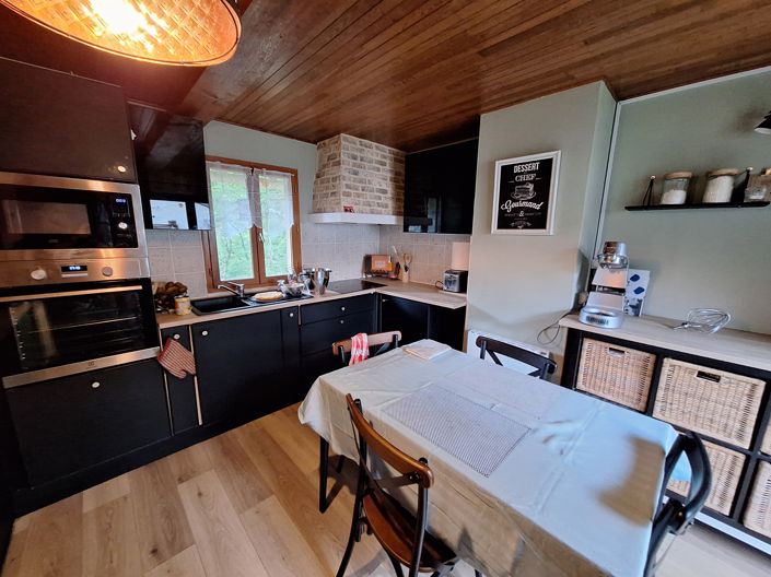 Image No.3-10 Bed House for sale