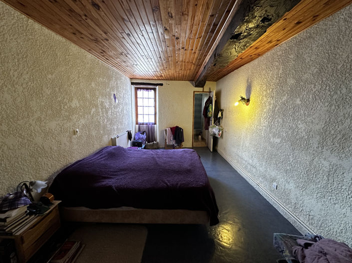 Image No.10-4 Bed House for sale