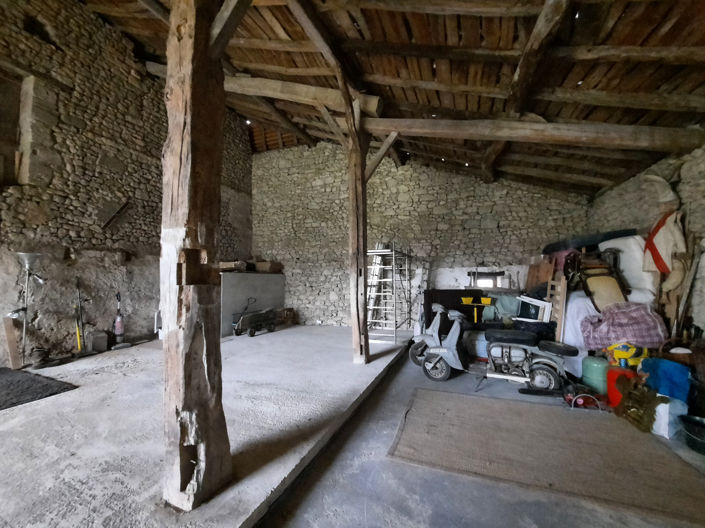 Image No.10-5 Bed House for sale