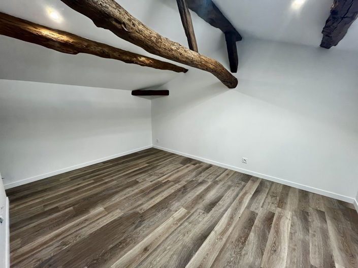 Image No.11-5 Bed House for sale