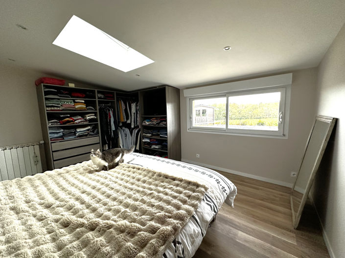 Image No.5-5 Bed House for sale