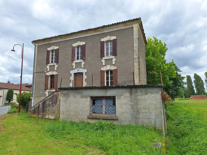 Image No.1-2 Bed House for sale