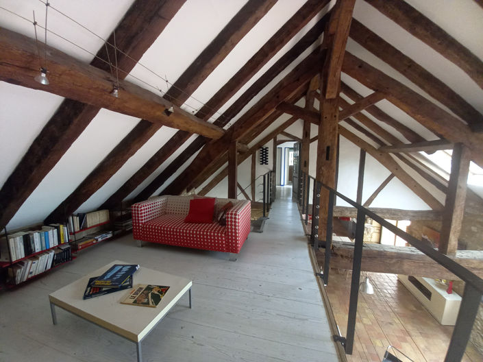 Image No.11-7 Bed House for sale