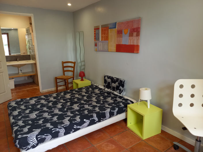 Image No.8-7 Bed House for sale