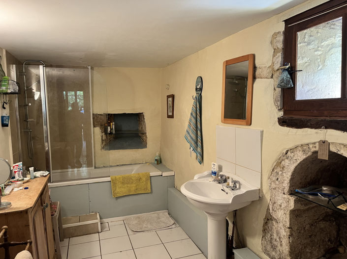 Image No.8-2 Bed House for sale