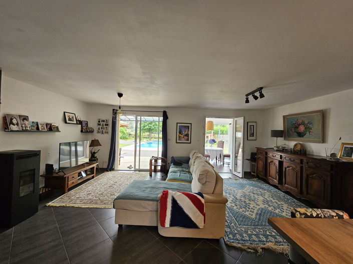 Image No.7-4 Bed House for sale